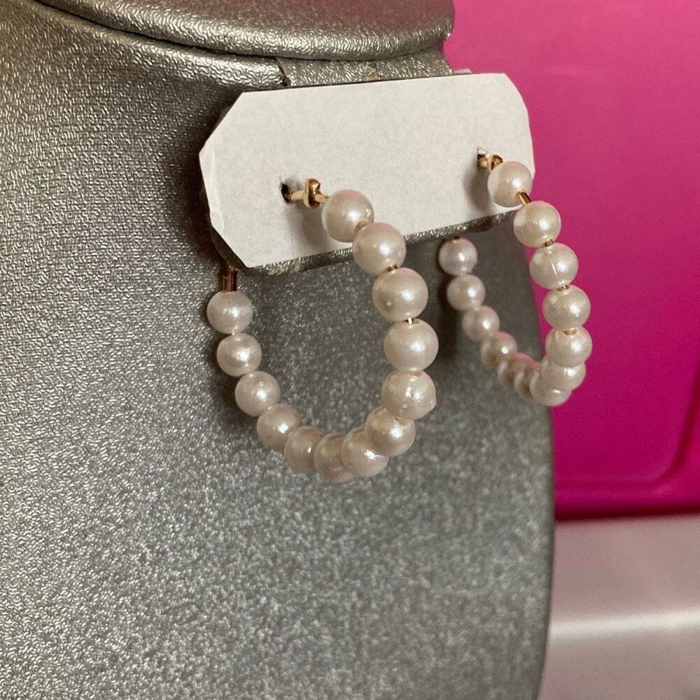 Hoop Earrings pearl gold tone